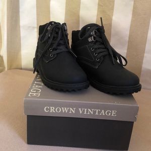 NWT crown vintage size 13 boots